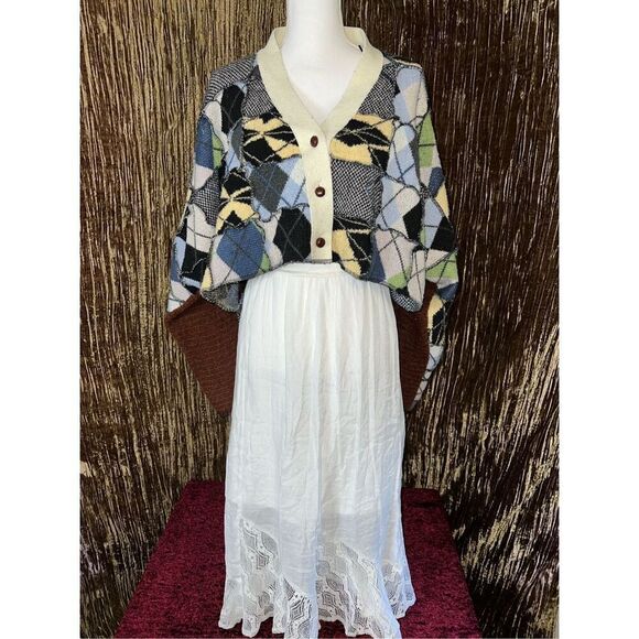 Urban Outfitters Oversized Cropped Patchwork Sweater XS - Picture 9 of 9